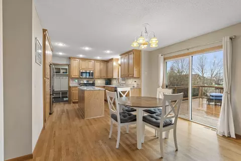 Dining - 10386 34th Pl NE, Saint Michael, MN 55376 photo 4 of 8