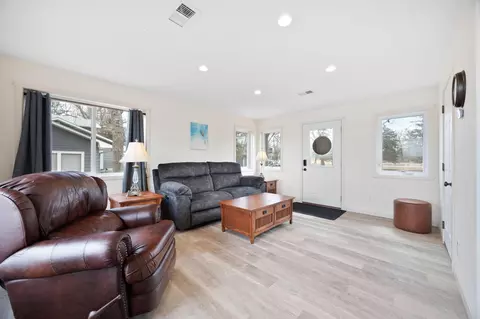 Living - 65902 211th St, Darwin, MN 55324 photo 2 of 3