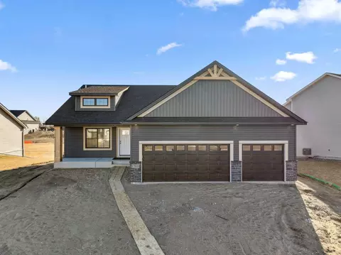 17816 Embers Ave, Lakeville, MN 55044