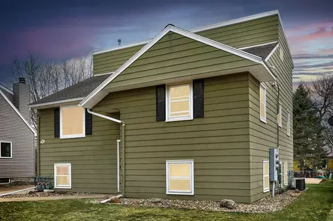 511 13th Ave SW, Austin, MN 55912