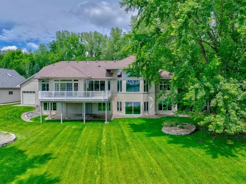 926 N Kohlman Ln, Maplewood, MN 55109