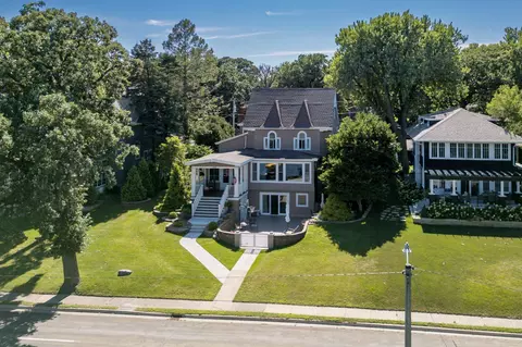 425 Lakeview Blvd, Albert Lea, MN 56007
