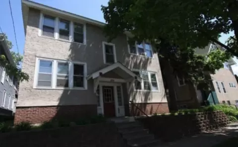 184 Saratoga St N, Saint Paul, MN 55104
