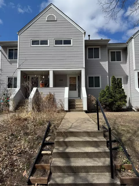 4242 Wentworth Ave #6, Minneapolis, MN 55409