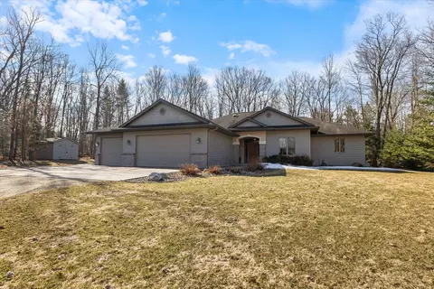 2114 Benson Ln, Grand Rapids, MN 55744