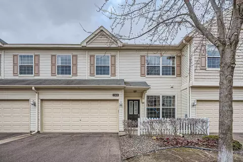 13626 Brass Pkwy #27, Rosemount, MN 55068