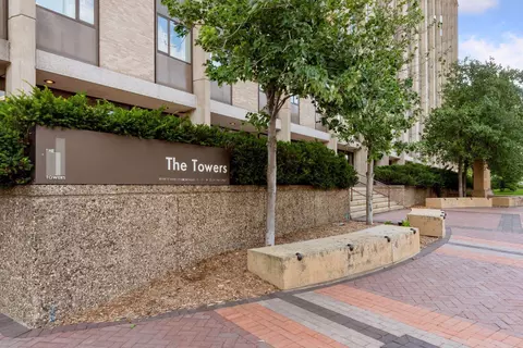 15 S 1st St #A1009, Minneapolis, MN 55401