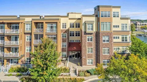 2550 38th Ave NE #313, Saint Anthony, MN 55421