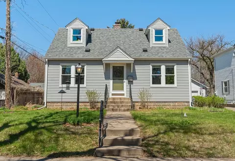 1381 Nebraska Ave W, Saint Paul, MN 55108