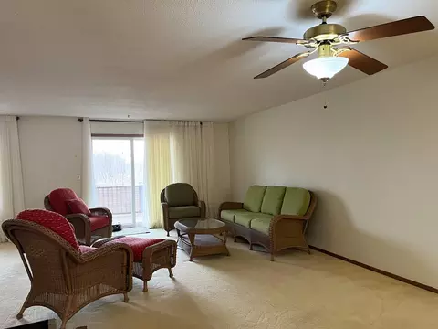 440 S 6th Ave, Windom, MN 56101 photo 13