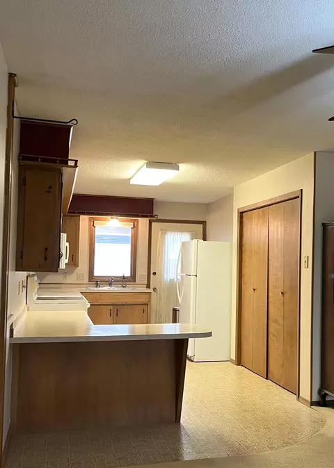 440 S 6th Ave, Windom, MN 56101 photo 21