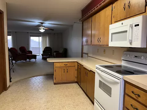 440 S 6th Ave, Windom, MN 56101 photo 22