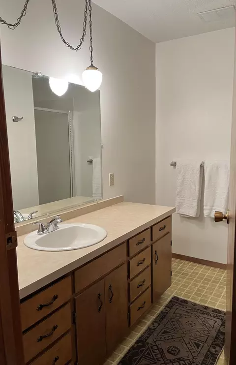440 S 6th Ave, Windom, MN 56101 photo 4