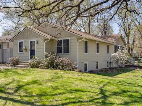 926 Park St, Anoka, MN 55303