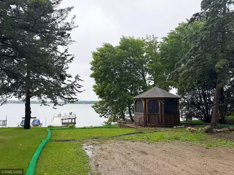 14187 68th St NW, Annandale, MN 55302