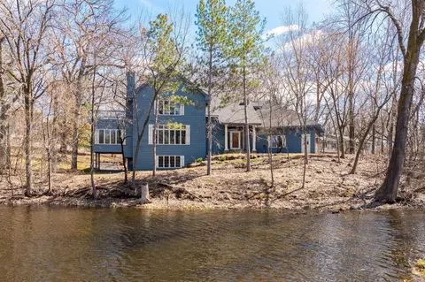 3901 Auburn Dr, Minnetonka, MN 55305