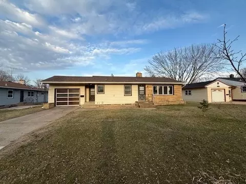 1030 32nd Ave N, Saint Cloud, MN 56303