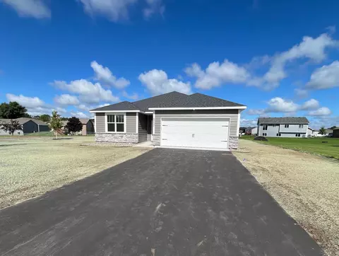 8002 Hunter Lake Dr, Clear Lake, MN 55319
