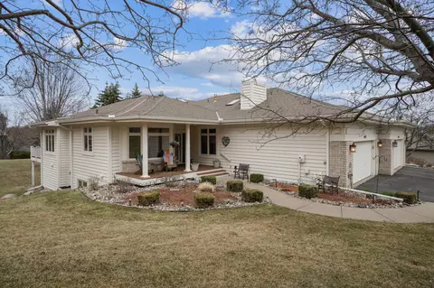 8924 Hilloway Rd, Eden Prairie, MN 55347