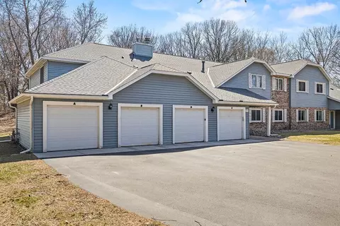 4 Crusader Ave E #D, West Saint Paul, MN 55118