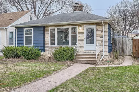 5429 25th Ave S, Minneapolis, MN 55417