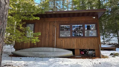 637 Lindgrens Shr, Crane Lake, MN 55725