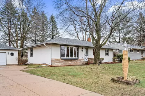 3760 Cranbrook Dr, White Bear Lake, MN 55110