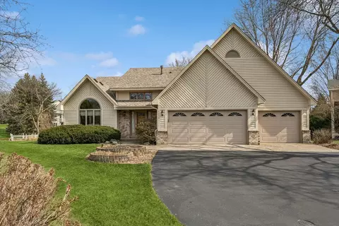 4260 Kingsview Ln N, Plymouth, MN 55446