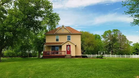 3100 380th St, Cottonwood, MN 56229
