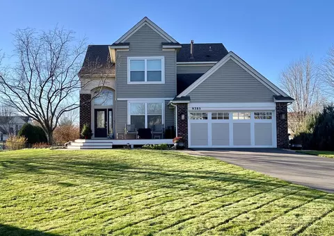 9385 Esk Cir, Inver Grove Heights, MN 55077
