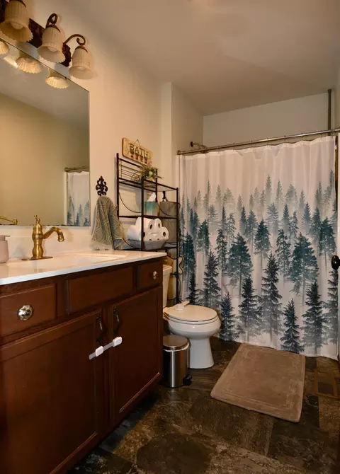 Bath - 6731 152nd St, Milaca, MN 56353 photo 1 of 3