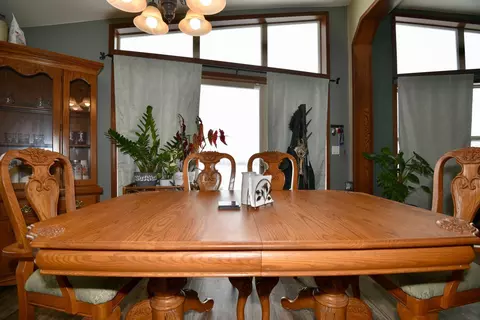 Dining - 6731 152nd St, Milaca, MN 56353 photo 4 of 4