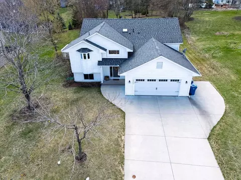 16461 Harwell Ave, Lakeville, MN 55044