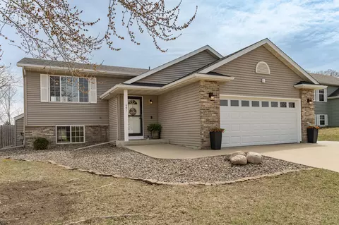 491 Lally Ln, Zumbrota, MN 55992