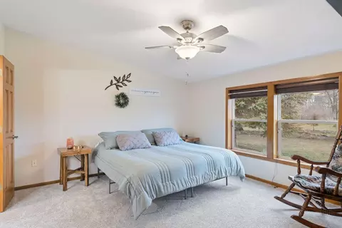 Bedroom - 34115 Malmberg Ave, Lindstrom, MN 55045 photo 1 of 10