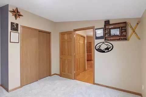 Bedroom - 34115 Malmberg Ave, Lindstrom, MN 55045 photo 4 of 10