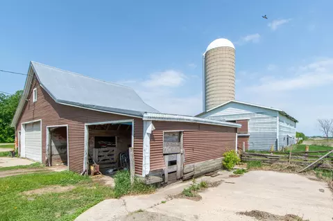 Exterior - 41936 County 75, Bertha, MN 56437 photo 5 of 8