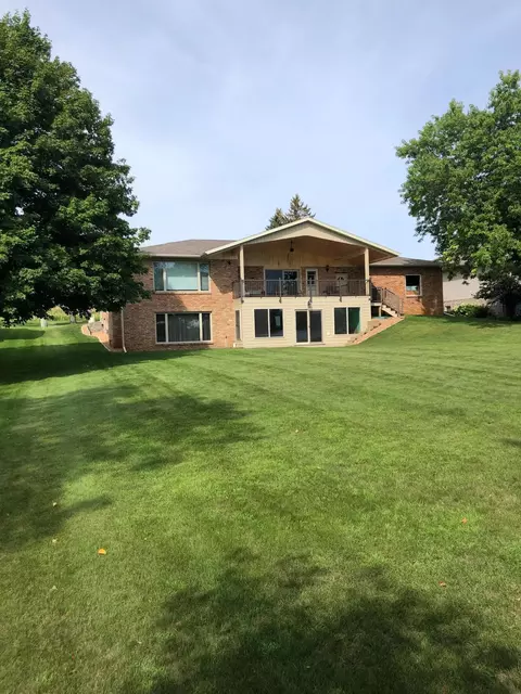 1802 Connell Dr, Fergus Falls, MN 56537