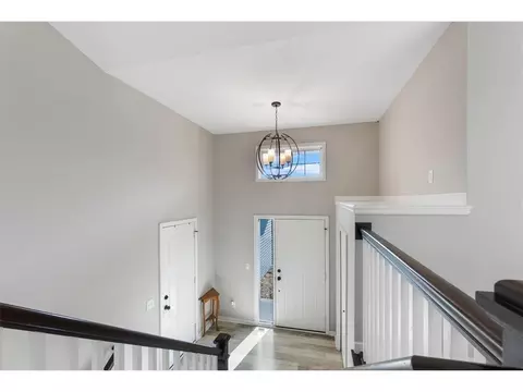 Entry Way - 1449 19th St SE, Saint Cloud, MN 56304 photo 2 of 4