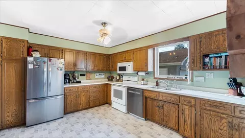 1613 9th St SW, Willmar, MN 56201 photo 19