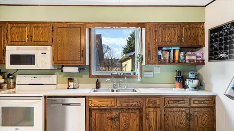 1613 9th St SW, Willmar, MN 56201 photo 20