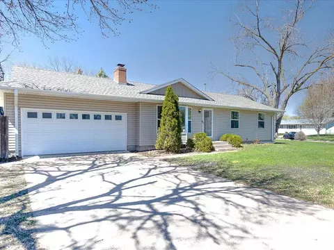 11772 Jefferson St NE, Blaine, MN 55434