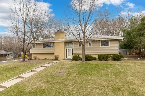 12917 Portland Ave, Burnsville, MN 55337