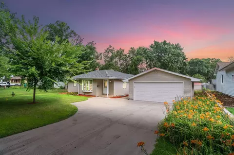 1463 Louisiana Ave S, Saint Louis Park, MN 55426