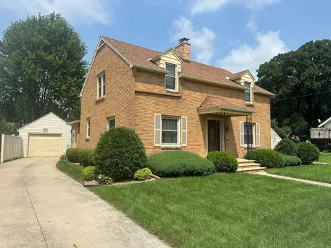 240 South St, Owatonna, MN 55060