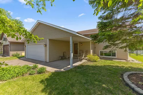 3224 Moray Ave, Vadnais Heights, MN 55127
