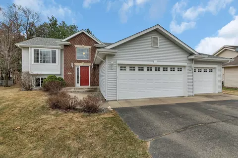 2906 Melrose Ct, Saint Cloud, MN 56301