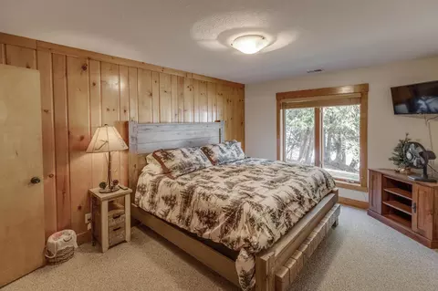 Bedroom - 31690 Large Pine Trl, Laporte, MN 56461 photo 5 of 6