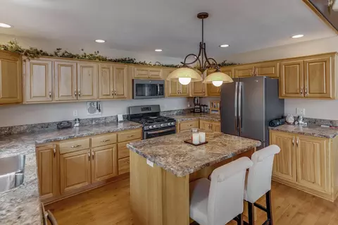 Kitchen - 31690 Large Pine Trl, Laporte, MN 56461 photo 5 of 6