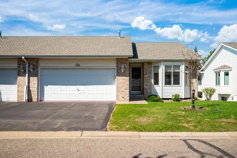 15959 Hyland Dr, Apple Valley, MN 55124